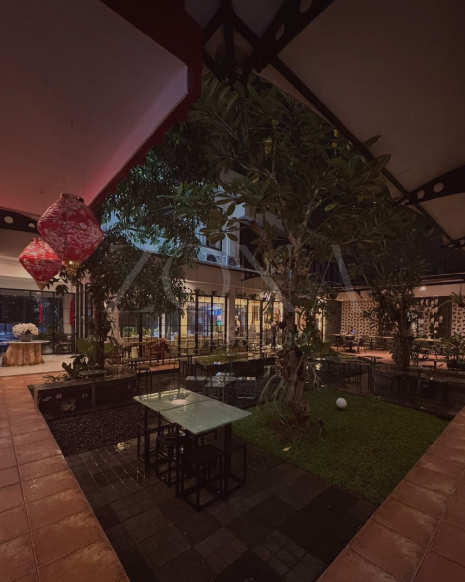 Tempat makan yang cozy di ZONA Pilates Studio Bogor